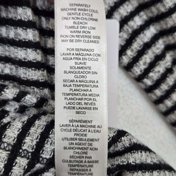 Weekends by Chico's Trailwinds Stripe Cowl Top sz 1 (M) Black Gray Long Sleeve - Picture 11 of 15